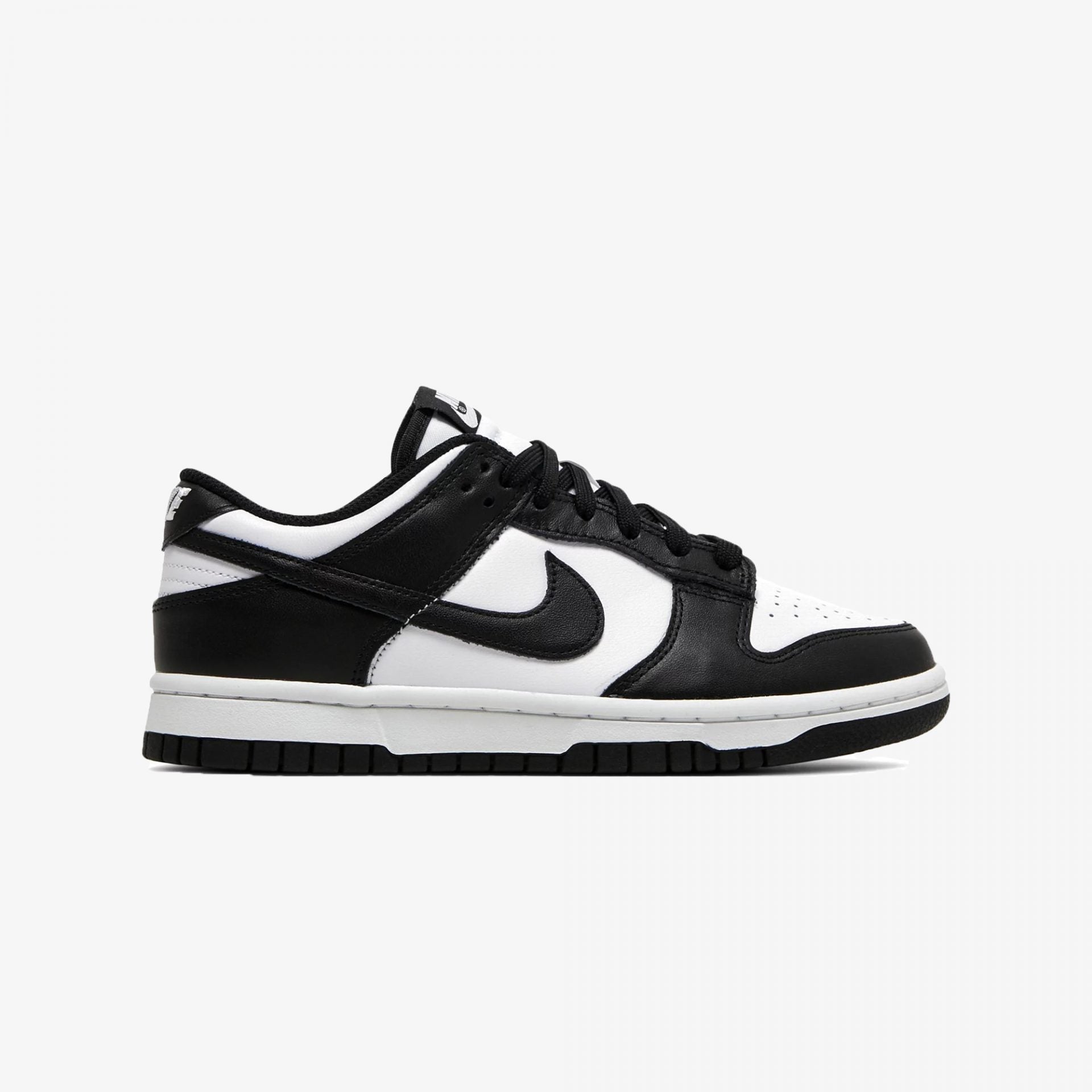 Nike | DUNK LOW  { BLACK
